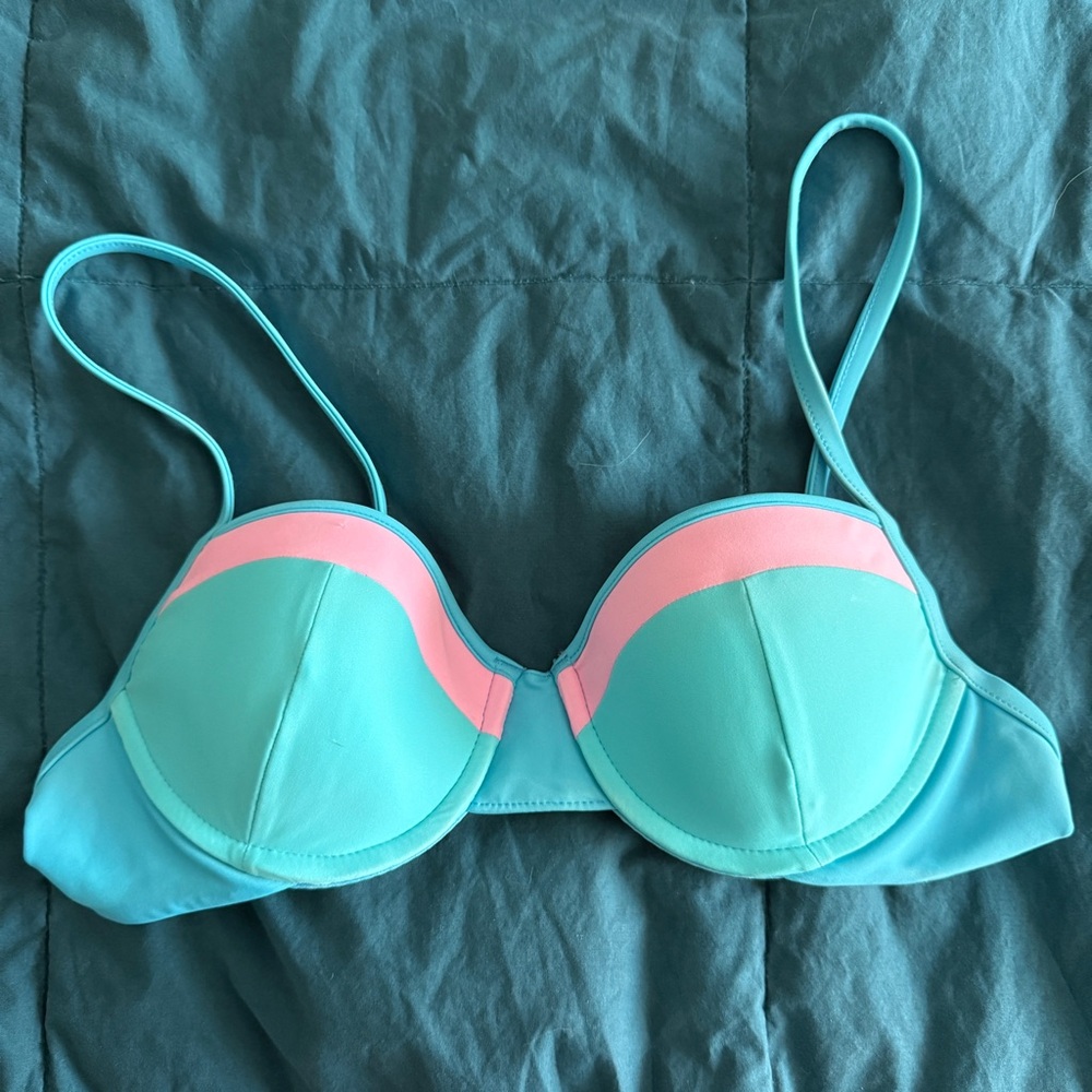 93 Play Street Bubble Blue/Pink Sadie Underwire Padded Bikini Top